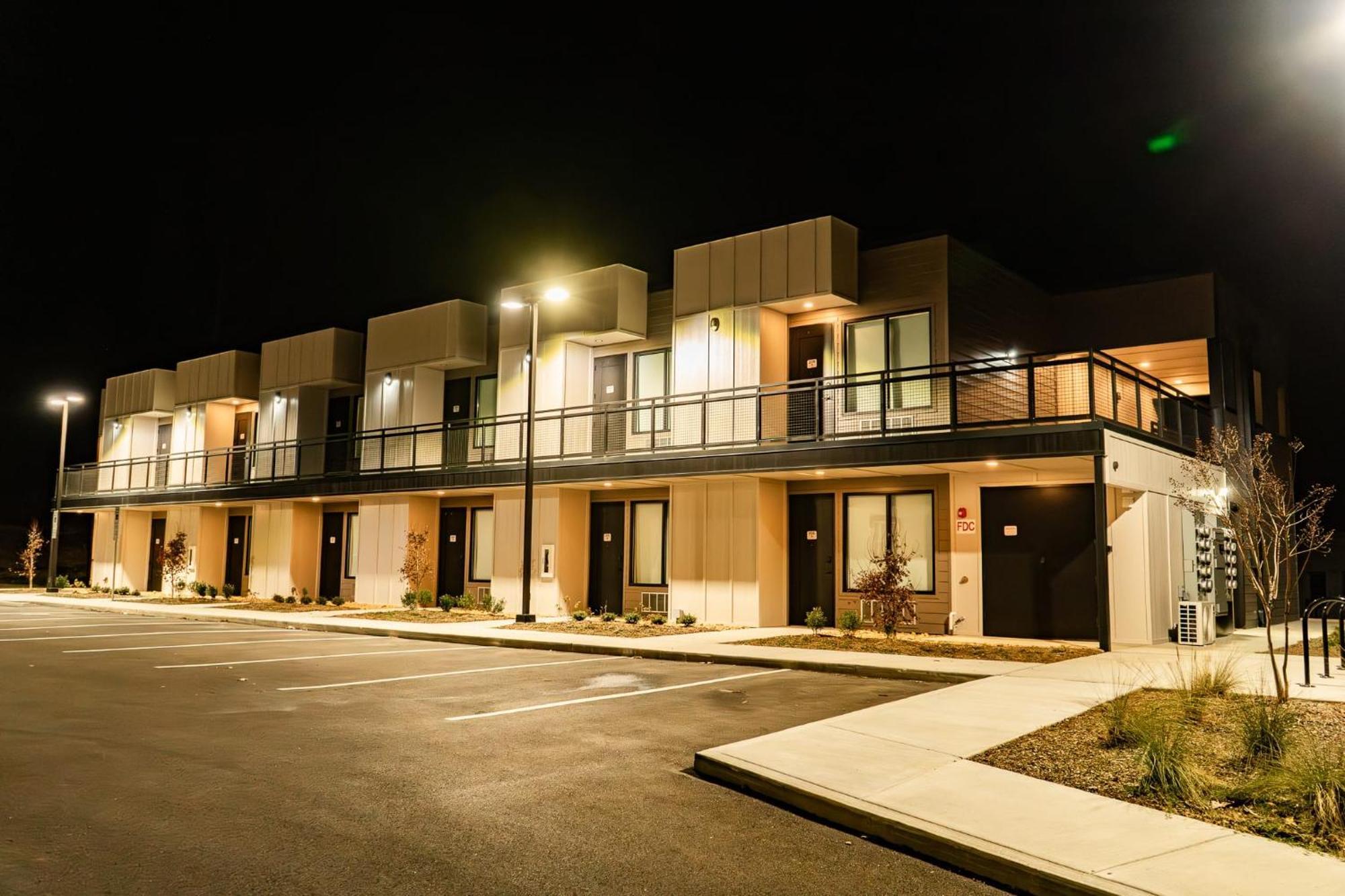 Modern And Convenient Norwood Knox Apartment Ноксвил Екстериор снимка